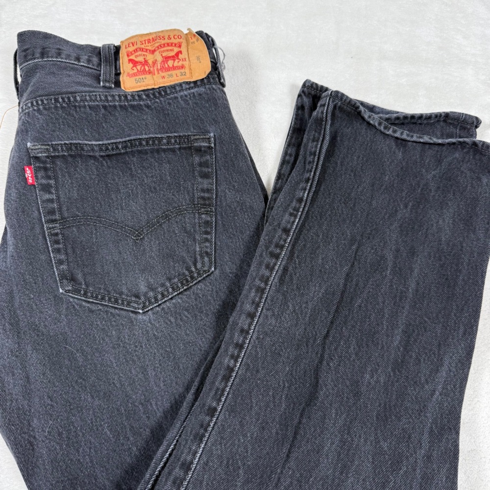 Levi Strauss 501‎ Mens Jeans Black Button Fly Straight Leg W38 L32